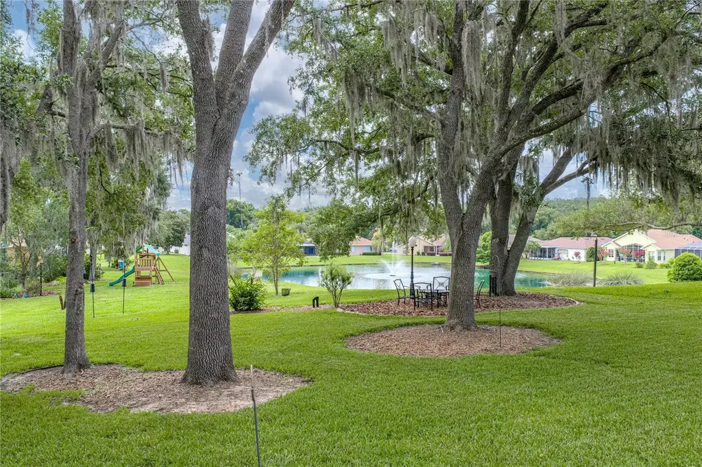 12215 Woodlands Circle Dade City FL 33525
