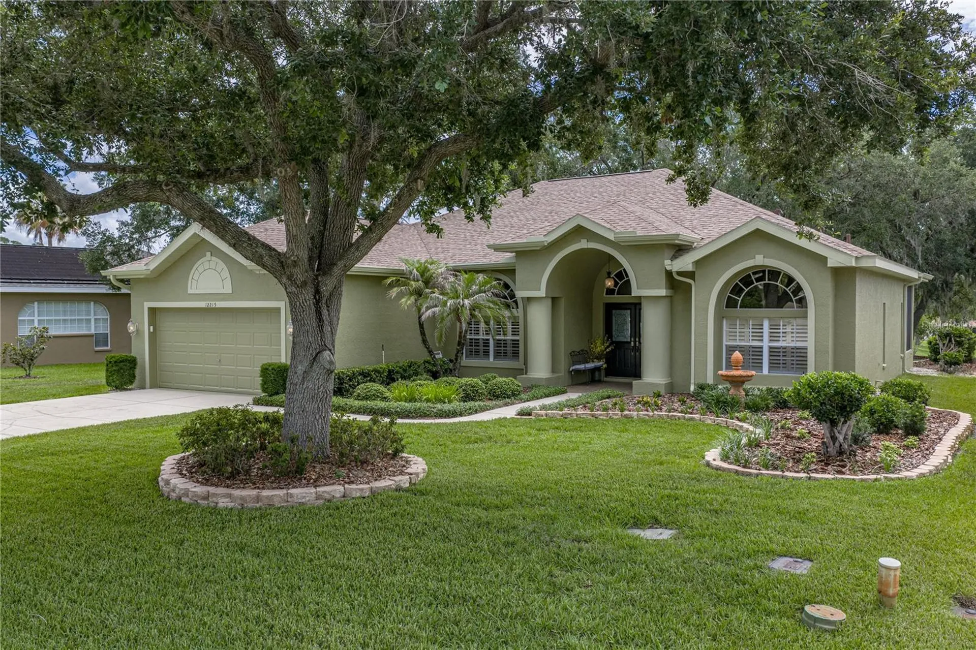 12215 Woodlands Circle Dade City FL 33525