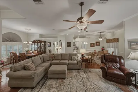 12215 Woodlands Circle Dade City FL 33525