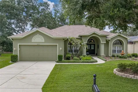 12215 Woodlands Circle Dade City FL 33525