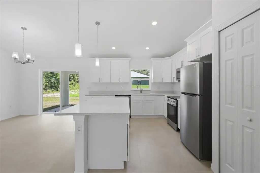 3 Sequoia Drive Trace Ocklawaha FL 32179