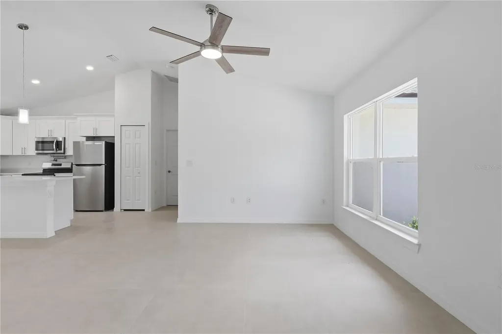 3 Sequoia Drive Trace Ocklawaha FL 32179