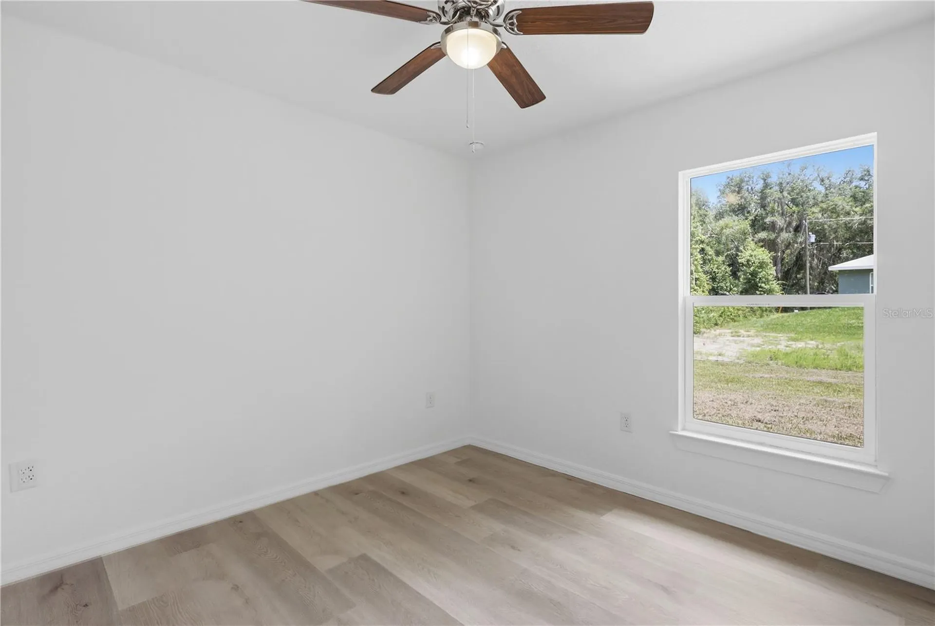 3 Sequoia Drive Trace Ocklawaha FL 32179