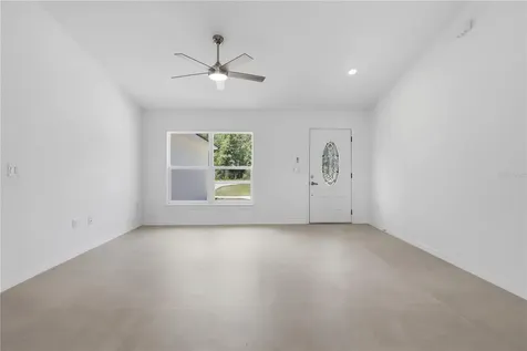 3 Sequoia Drive Trace Ocklawaha FL 32179