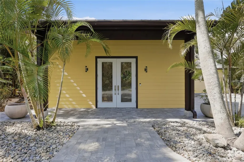 3348 Alamo Lane Sarasota FL 34235
