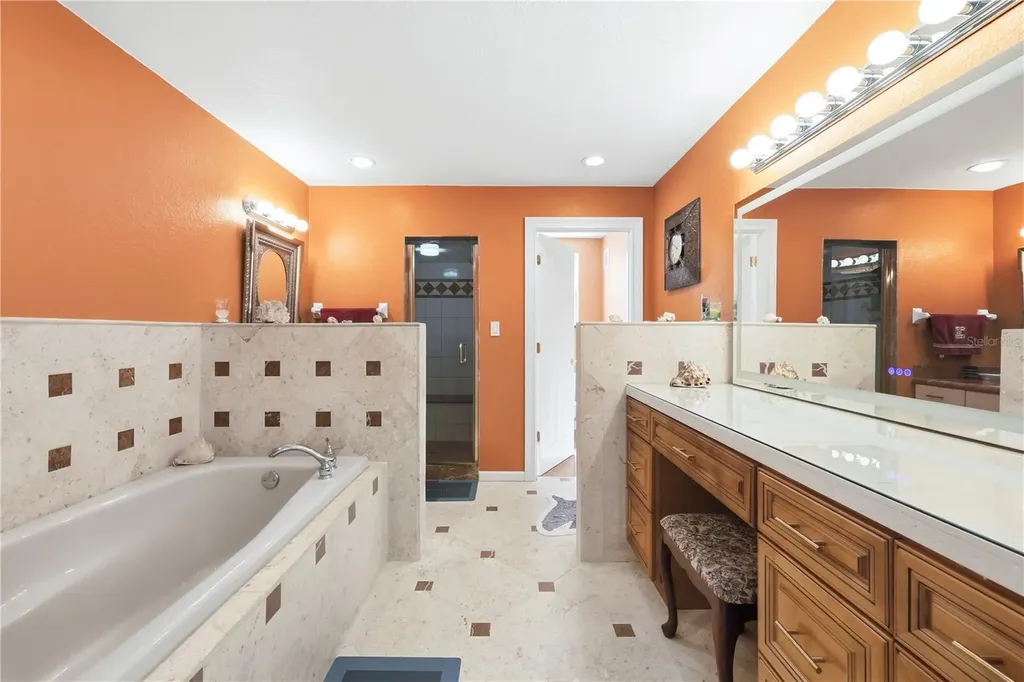 3348 Alamo Lane Sarasota FL 34235