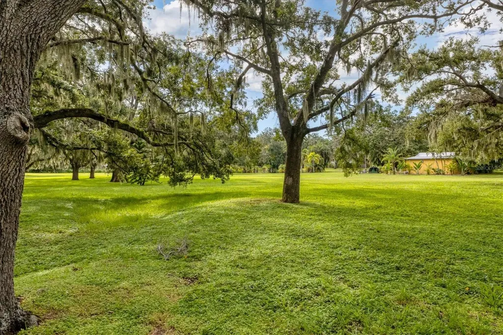 3348 Alamo Lane Sarasota FL 34235