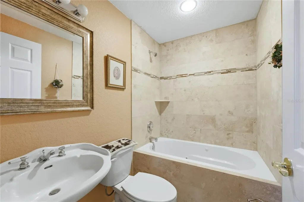 3348 Alamo Lane Sarasota FL 34235