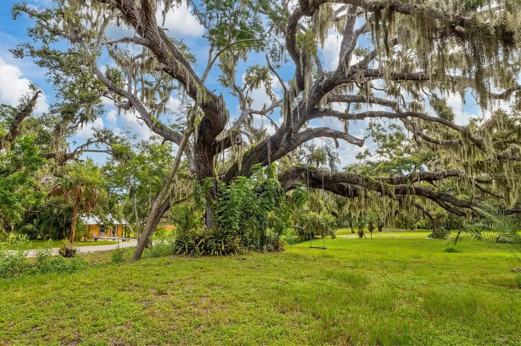 3348 Alamo Lane Sarasota FL 34235