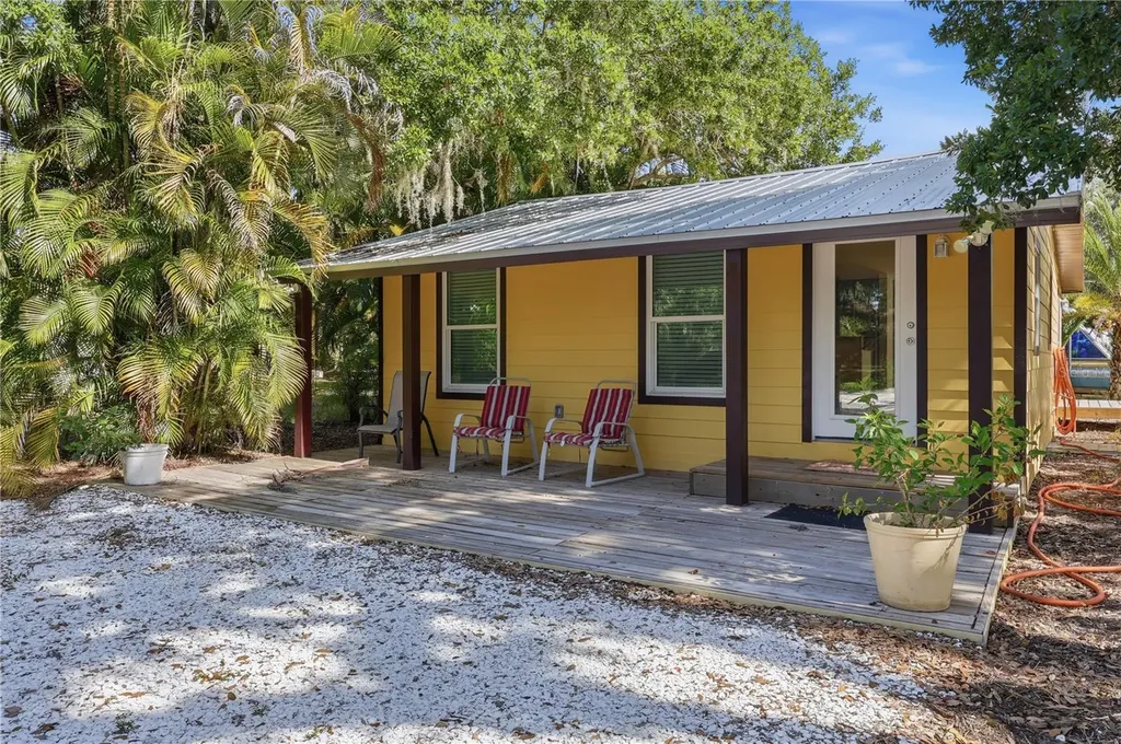 3348 Alamo Lane Sarasota FL 34235