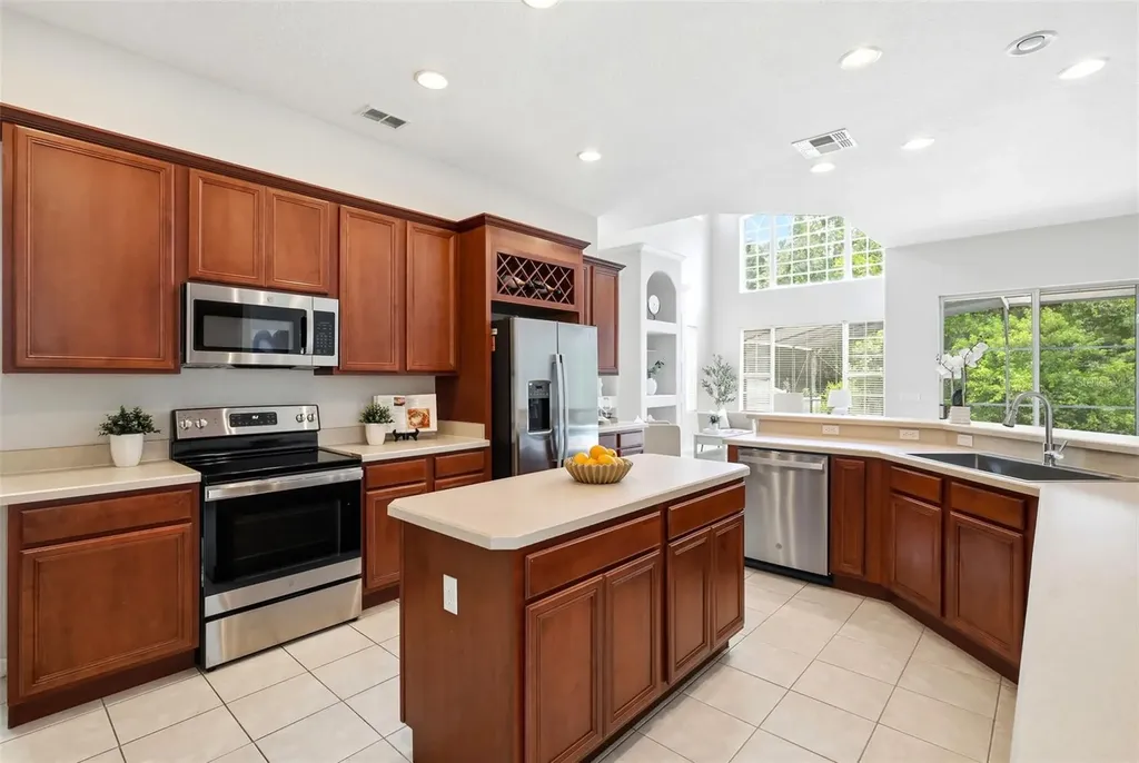 2555 Sand Arbor Circle Orlando FL 32824