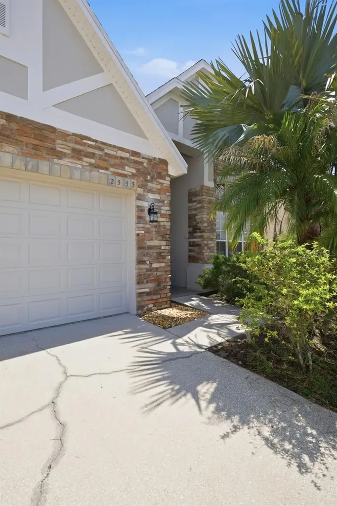2555 Sand Arbor Circle Orlando FL 32824