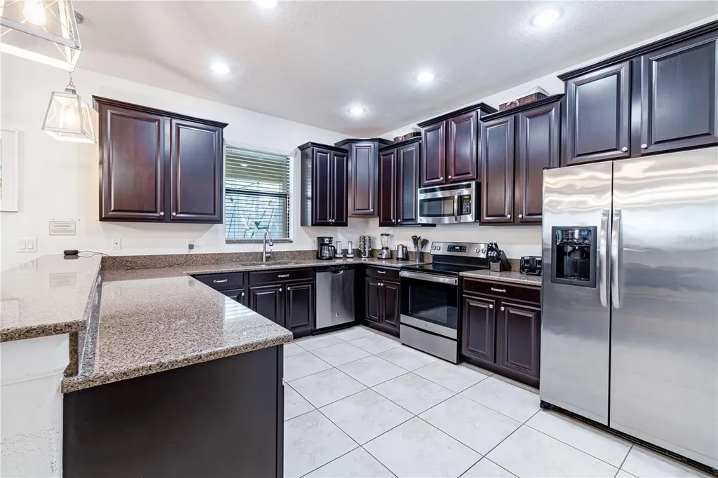 9024 Shadow Mountain Street Davenport FL 33896