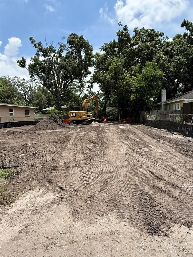 2711 N Myrtle Avenue Tampa FL 33602