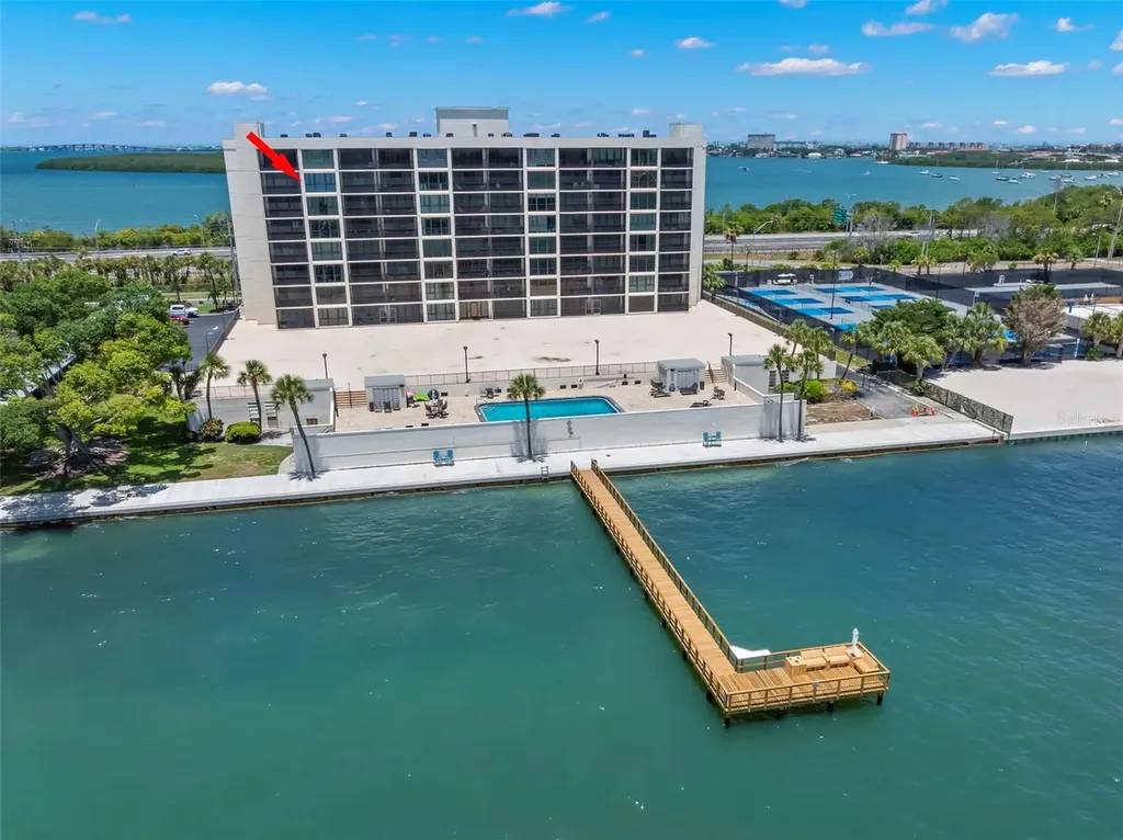7100 Sunshine Skyway Lane S St Petersburg FL 33711