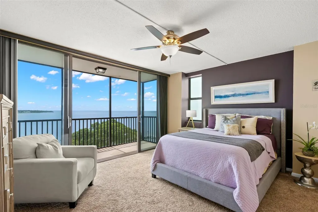 7100 Sunshine Skyway Lane S St Petersburg FL 33711