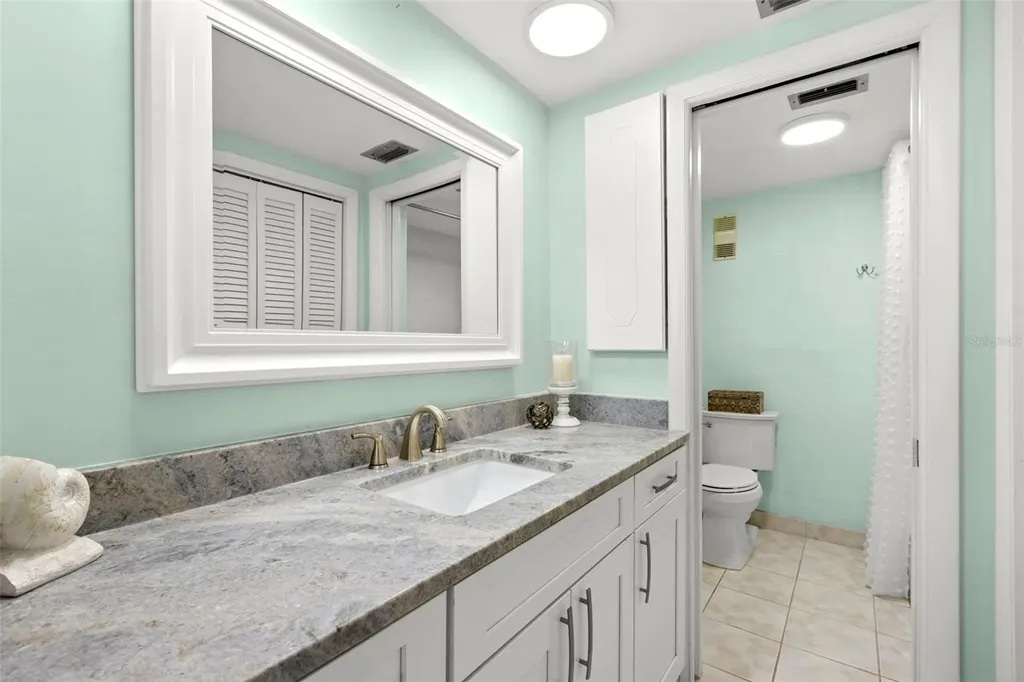 7100 Sunshine Skyway Lane S St Petersburg FL 33711
