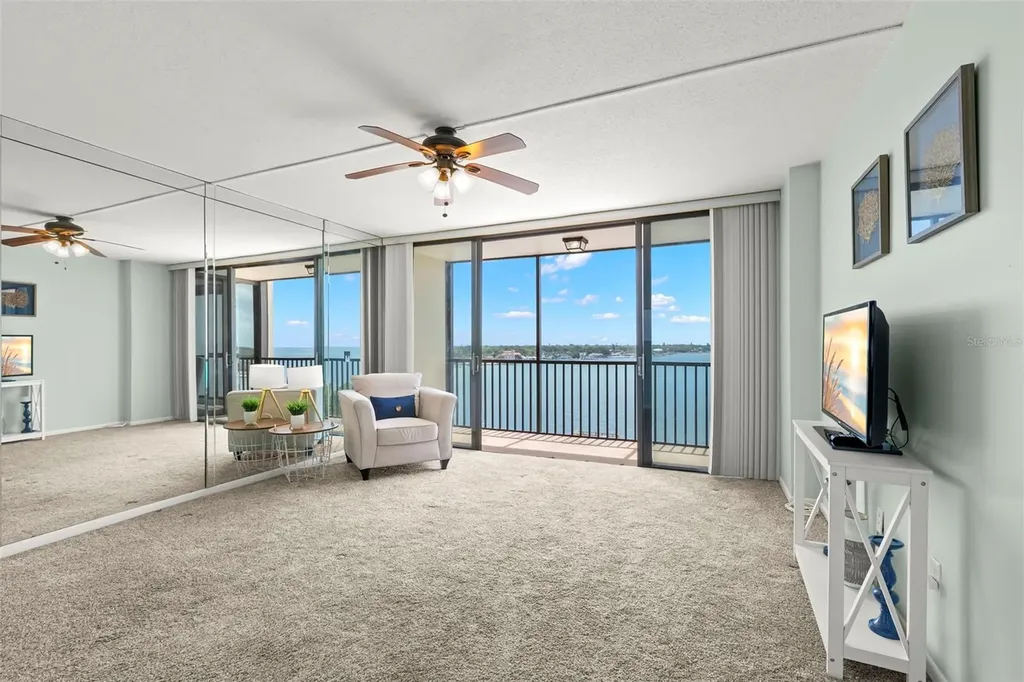 7100 Sunshine Skyway Lane S St Petersburg FL 33711