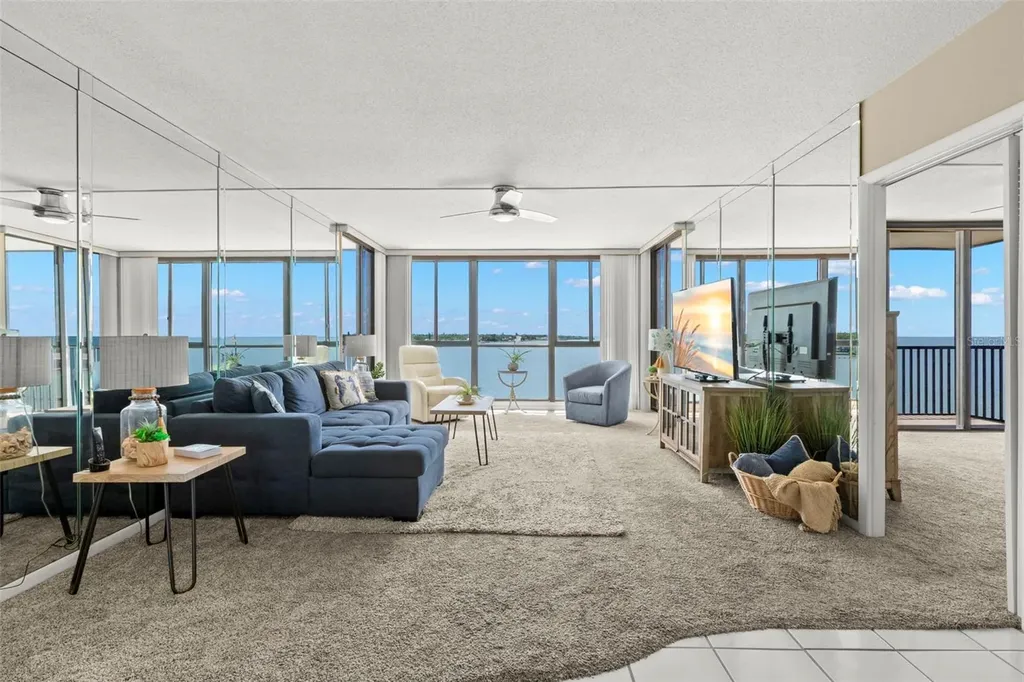 7100 Sunshine Skyway Lane S St Petersburg FL 33711