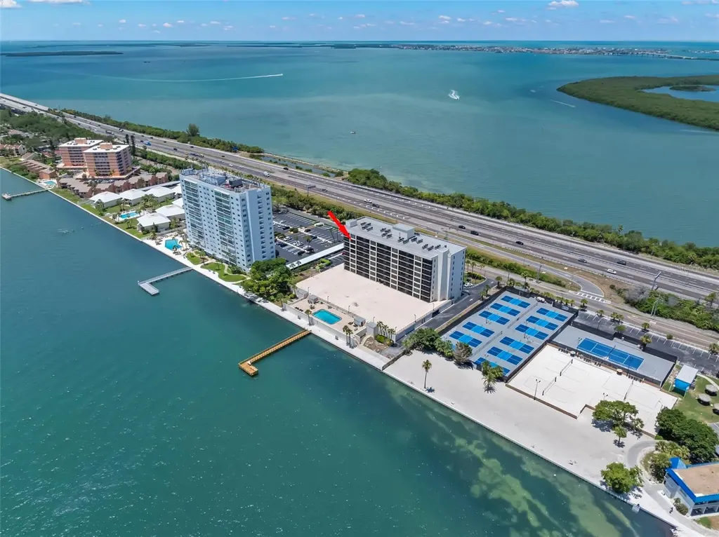 7100 Sunshine Skyway Lane S St Petersburg FL 33711