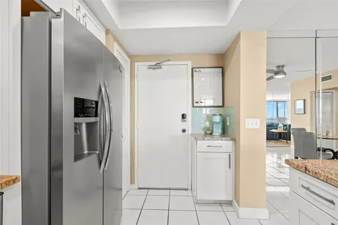7100 Sunshine Skyway Lane S St Petersburg FL 33711