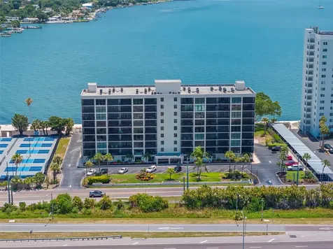7100 Sunshine Skyway Lane S St Petersburg FL 33711