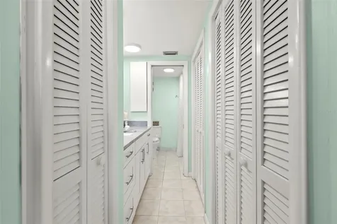 7100 Sunshine Skyway Lane S St Petersburg FL 33711