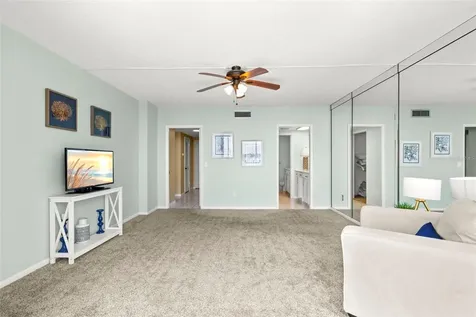 7100 Sunshine Skyway Lane S St Petersburg FL 33711