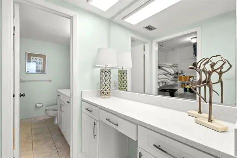 7100 Sunshine Skyway Lane S St Petersburg FL 33711