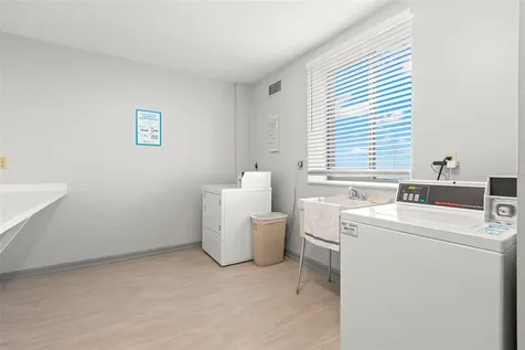 7100 Sunshine Skyway Lane S St Petersburg FL 33711