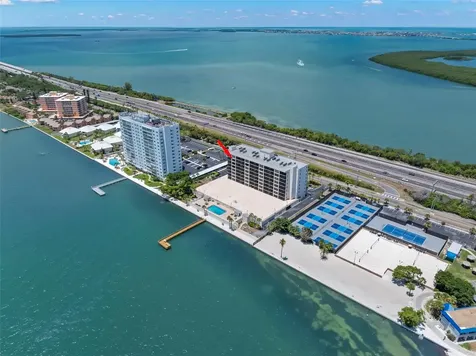 7100 Sunshine Skyway Lane S St Petersburg FL 33711