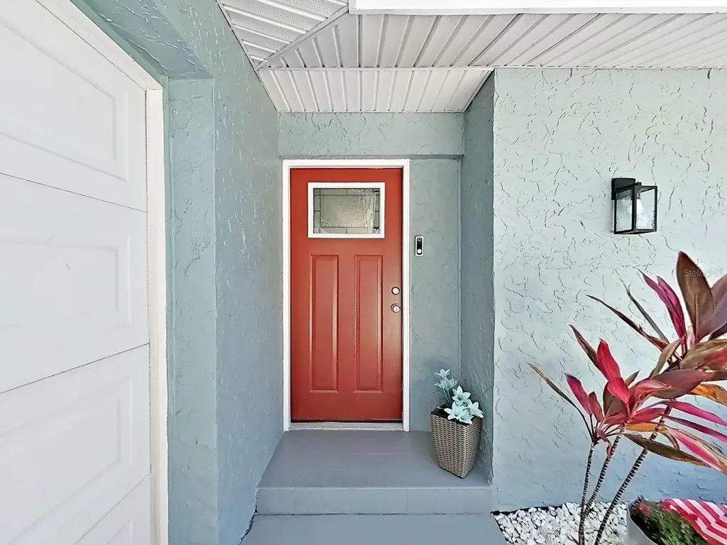 1004 Peninsula Avenue Tarpon Springs FL 34689
