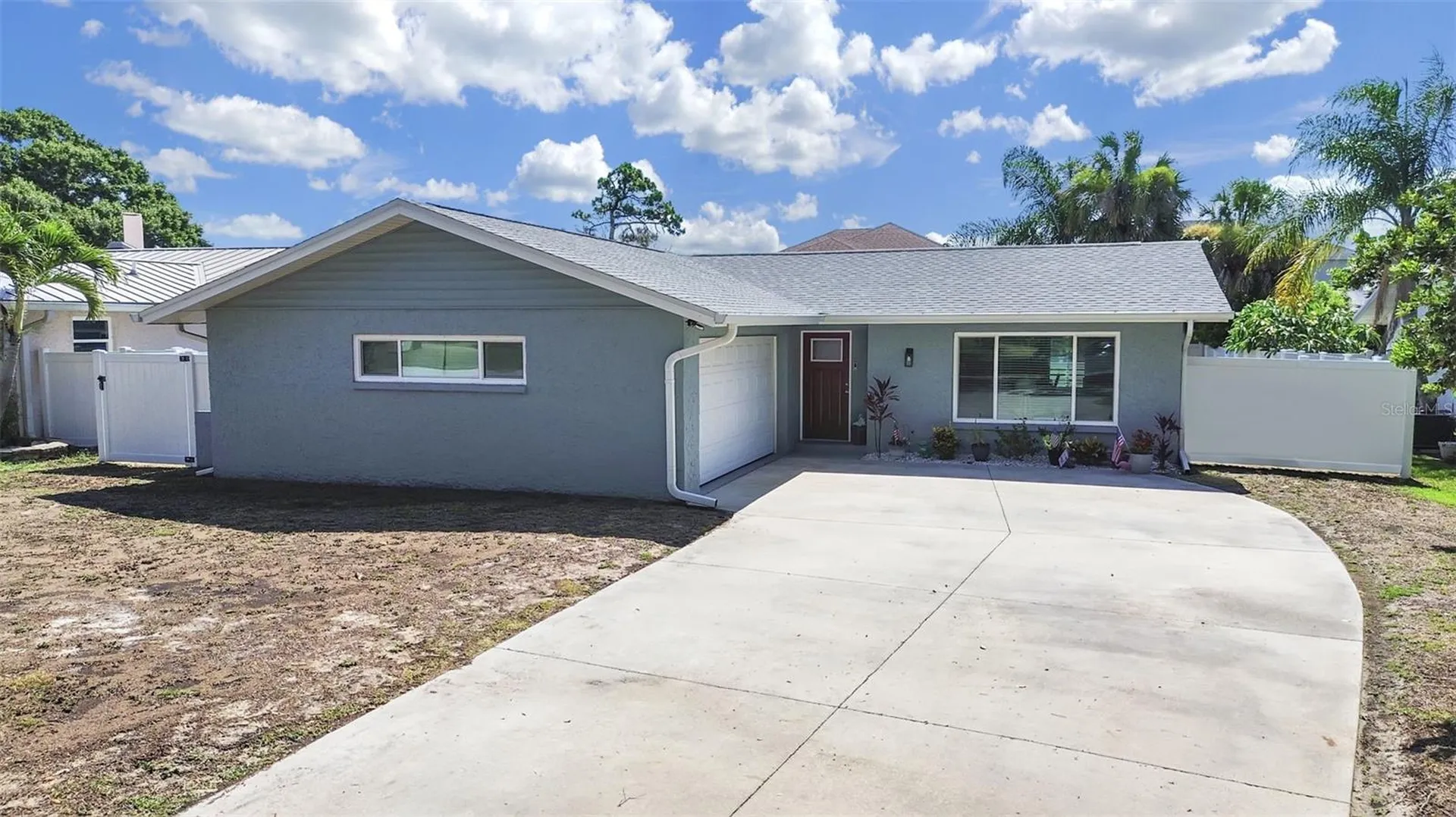 1004 Peninsula Avenue Tarpon Springs FL 34689