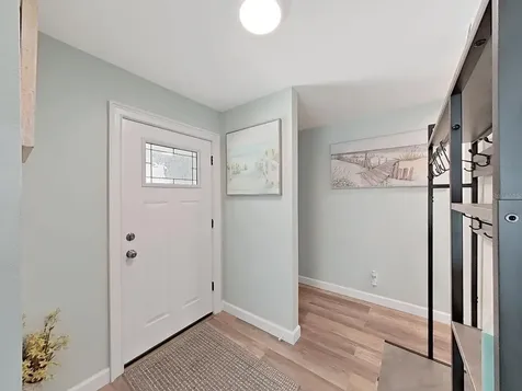1004 Peninsula Avenue Tarpon Springs FL 34689
