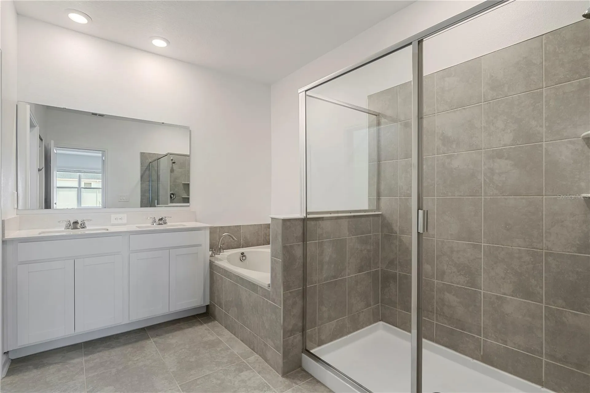 264 Nine Iron Drive Davenport FL 33896