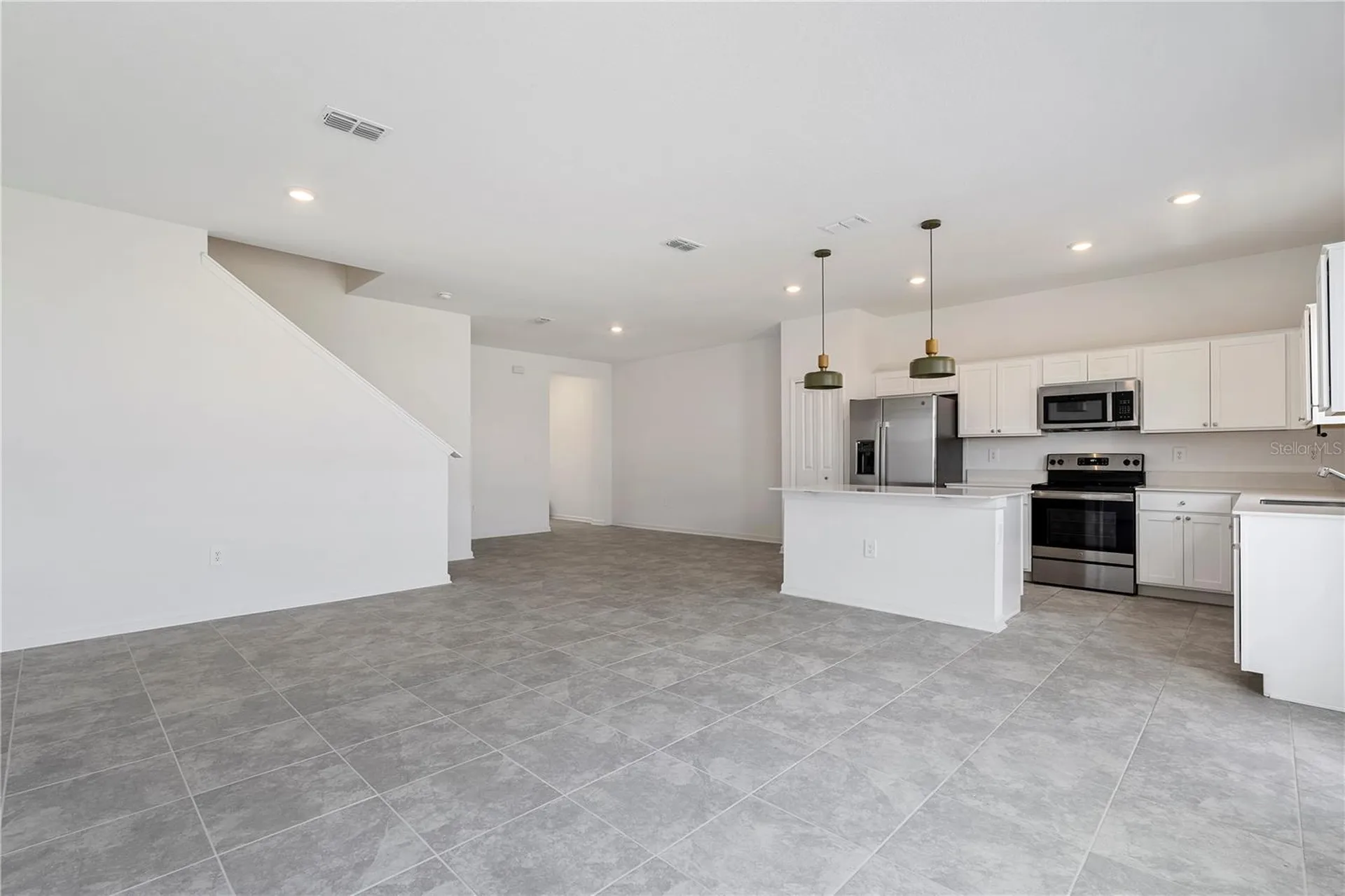 264 Nine Iron Drive Davenport FL 33896