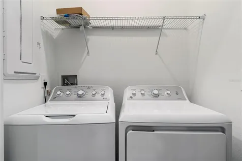 264 Nine Iron Drive Davenport FL 33896
