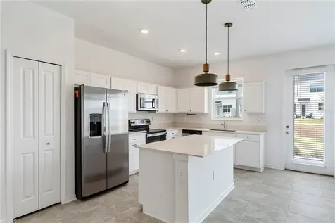 264 Nine Iron Drive Davenport FL 33896