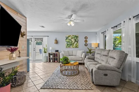 3943 Eton Place Sarasota FL 34241
