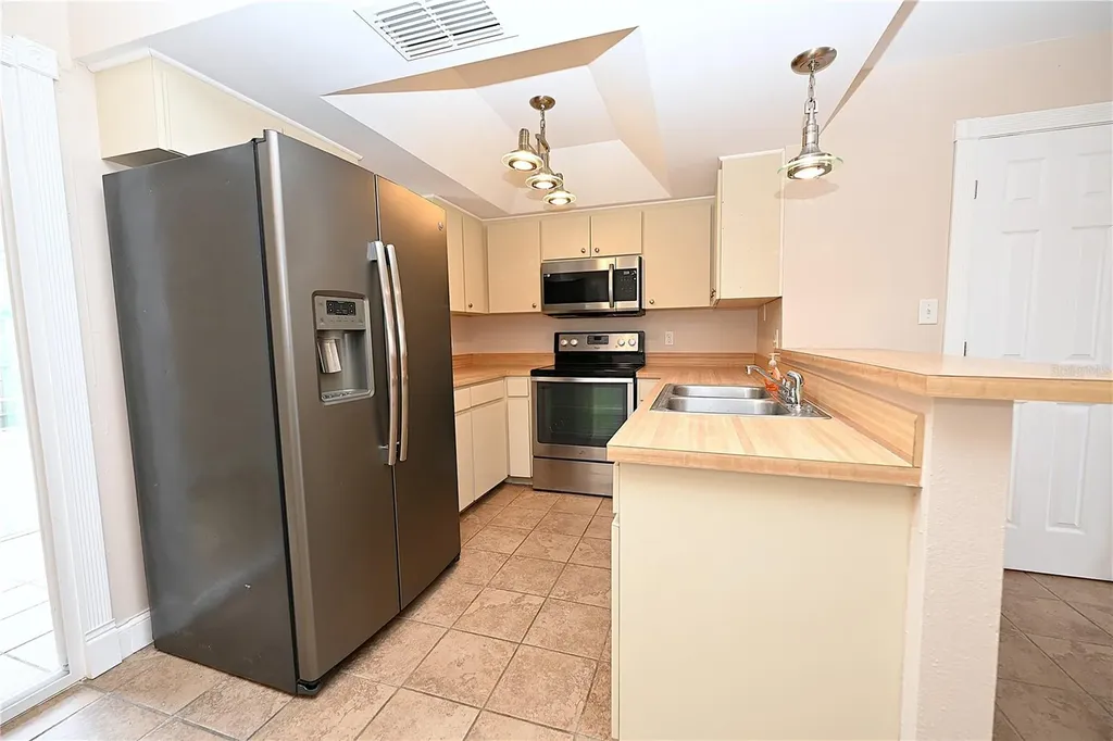 349 E Market Square Lakeland FL 33813