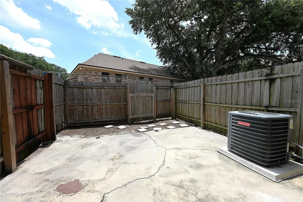 349 E Market Square Lakeland FL 33813