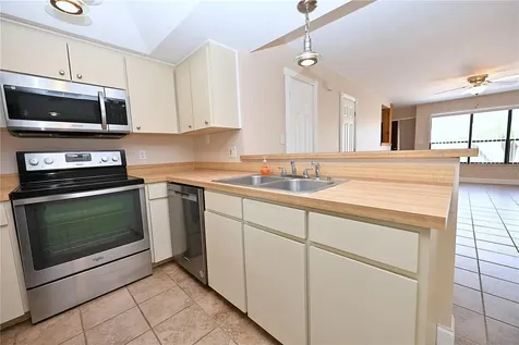 349 E Market Square Lakeland FL 33813