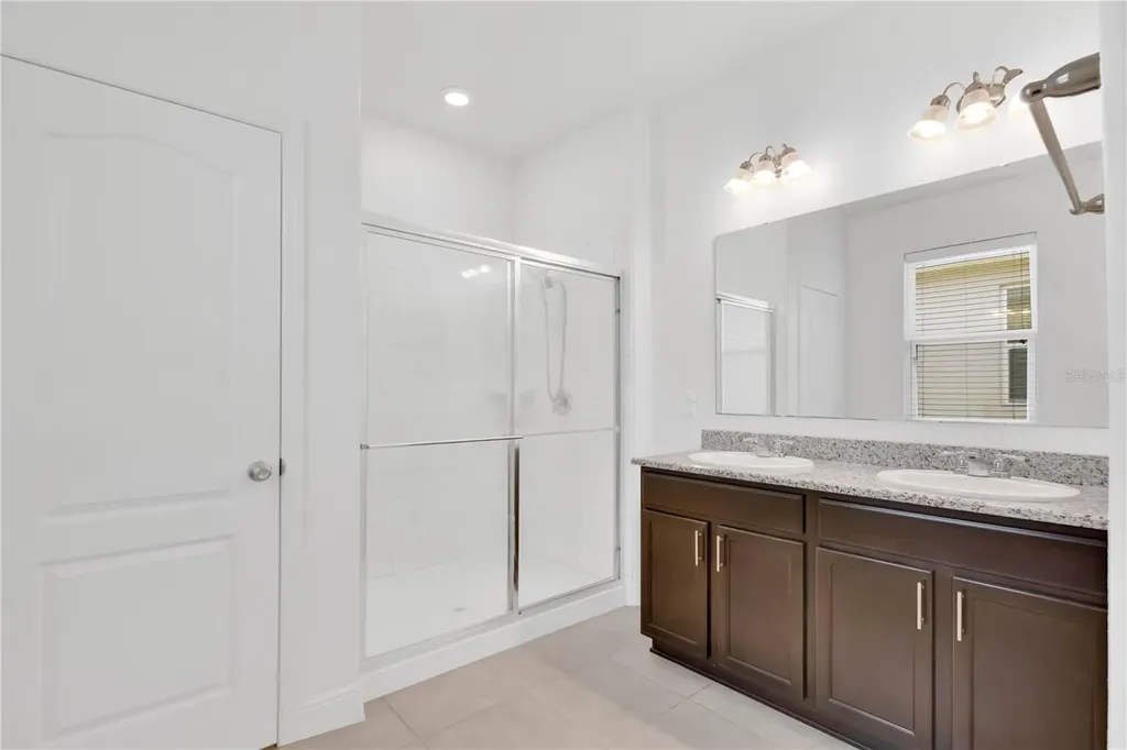 14254 Seranoa Drive Orlando FL 32824
