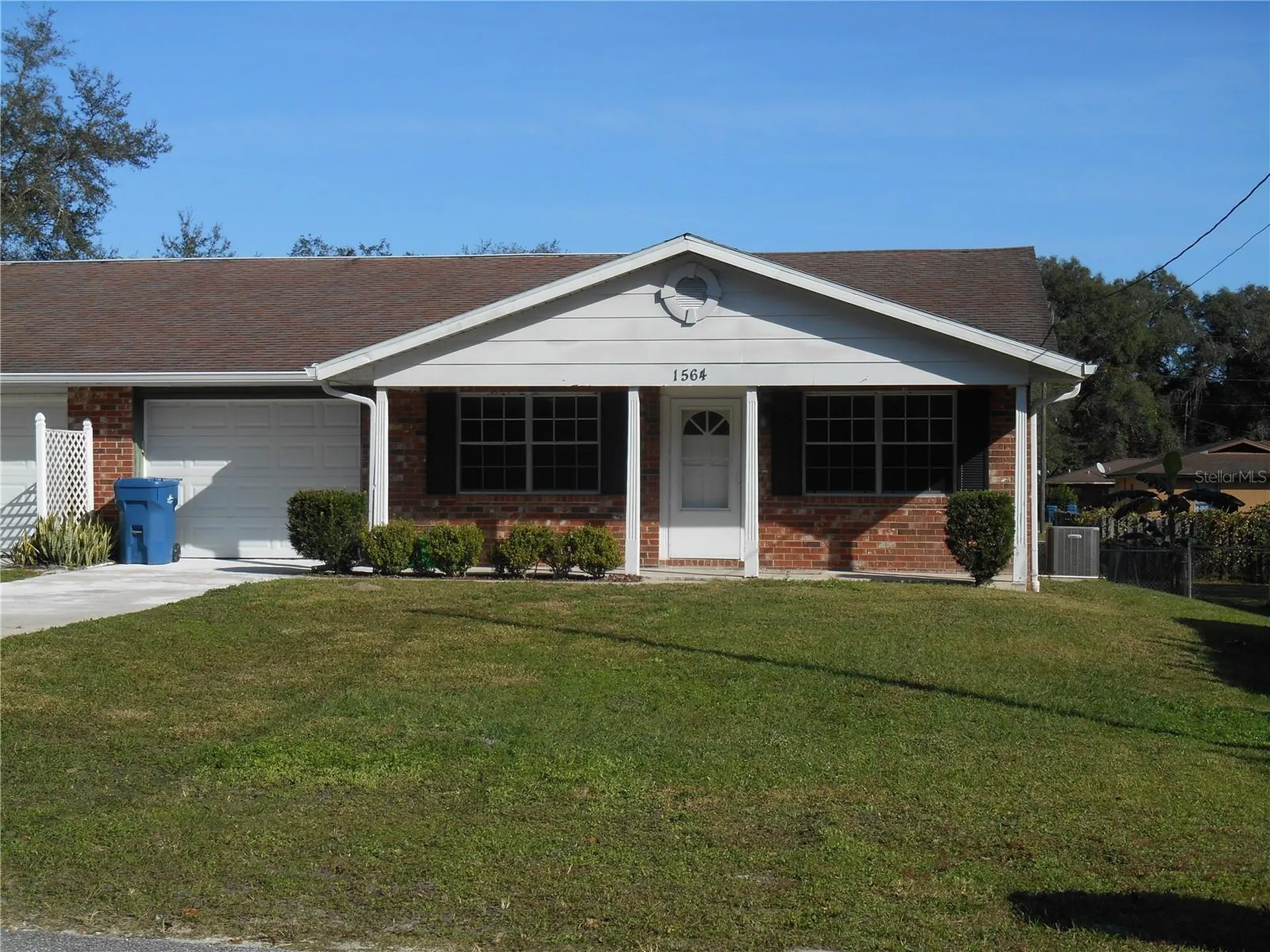 1564 S Montgomery Street Deland FL 32720