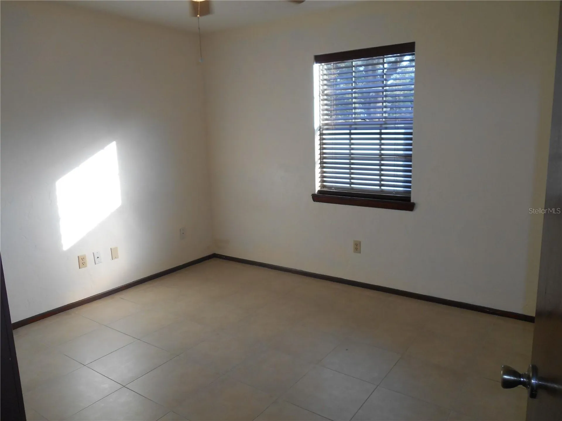 1564 S Montgomery Street Deland FL 32720