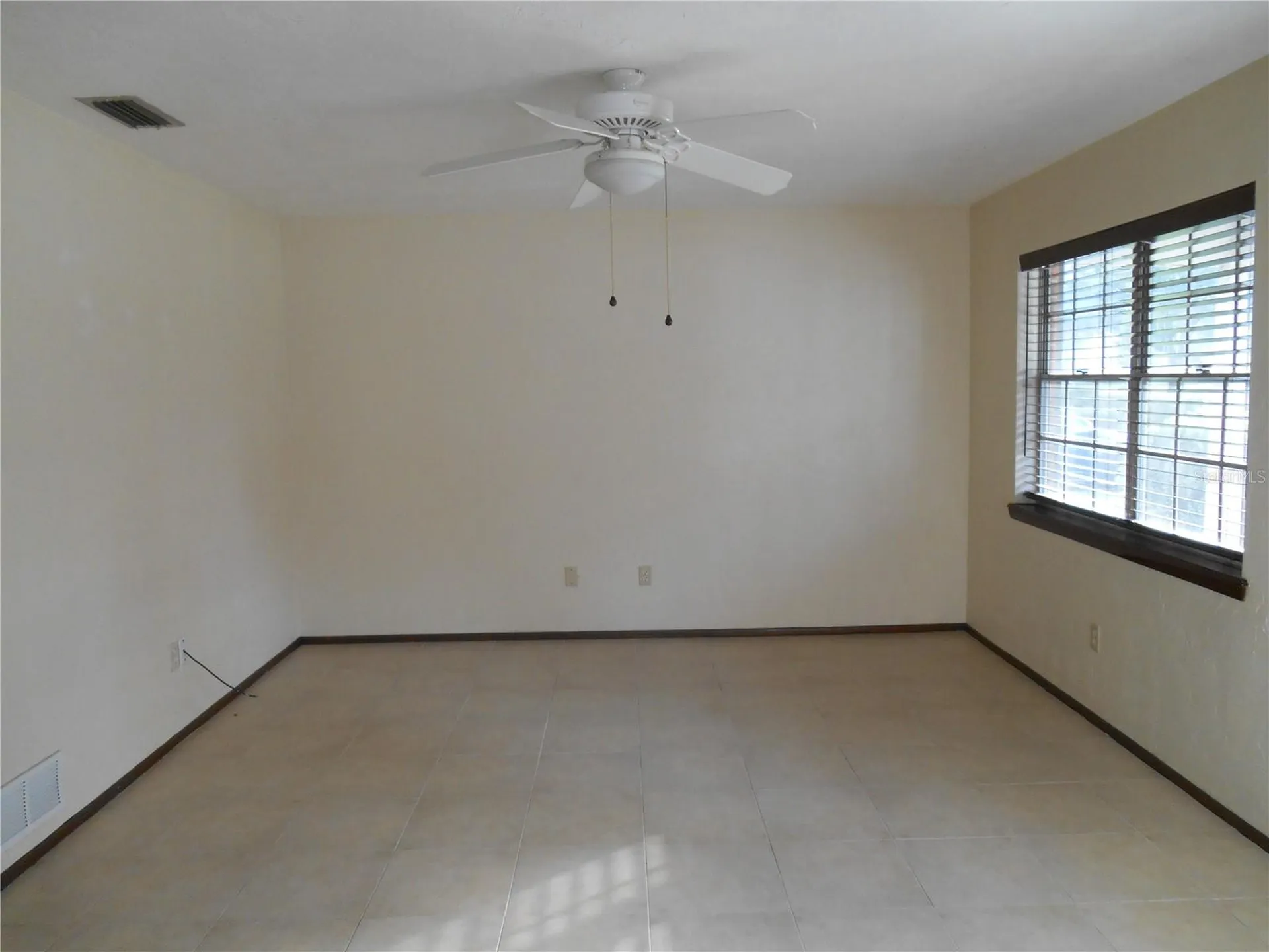1564 S Montgomery Street Deland FL 32720