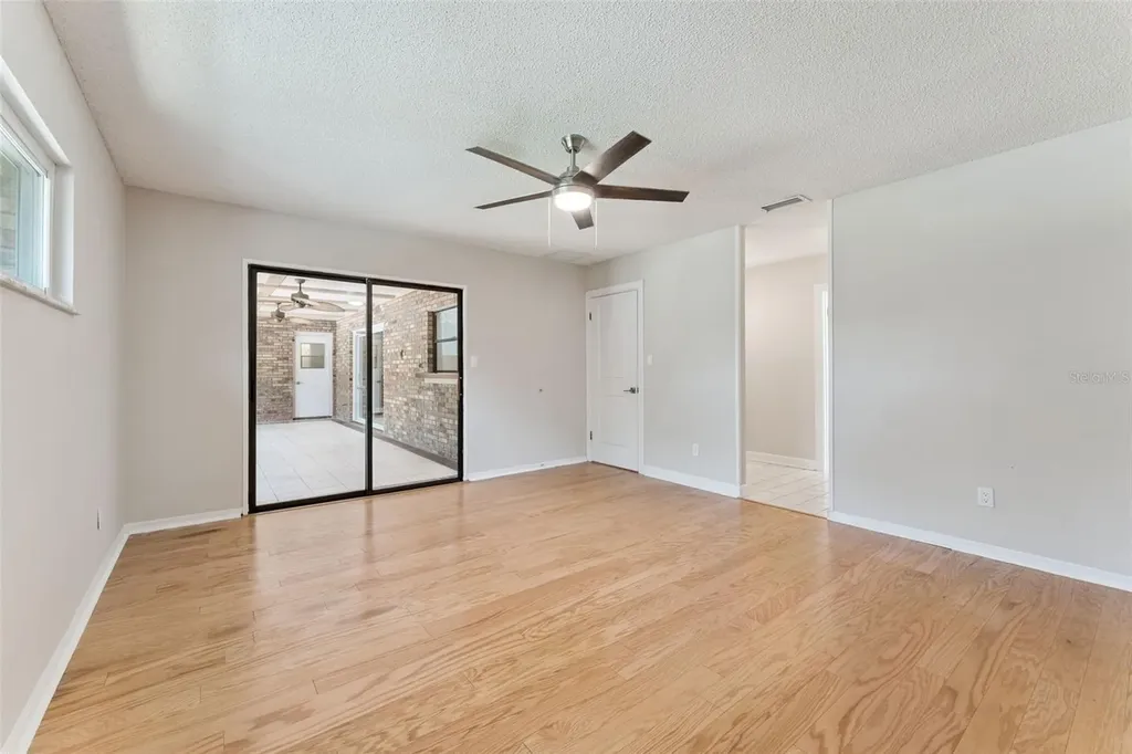 4334 N Landmark Drive Orlando FL 32817