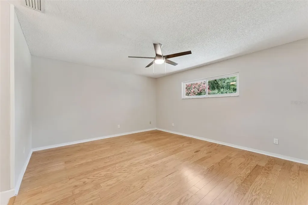 4334 N Landmark Drive Orlando FL 32817