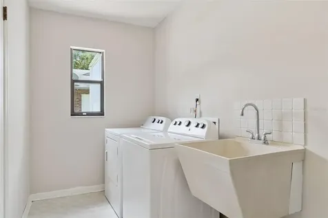 4334 N Landmark Drive Orlando FL 32817