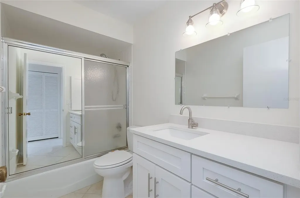 5617 Evergreen Drive Sarasota FL 34233